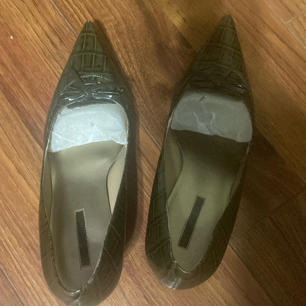 Jones New York Black Heels Elegant Design
